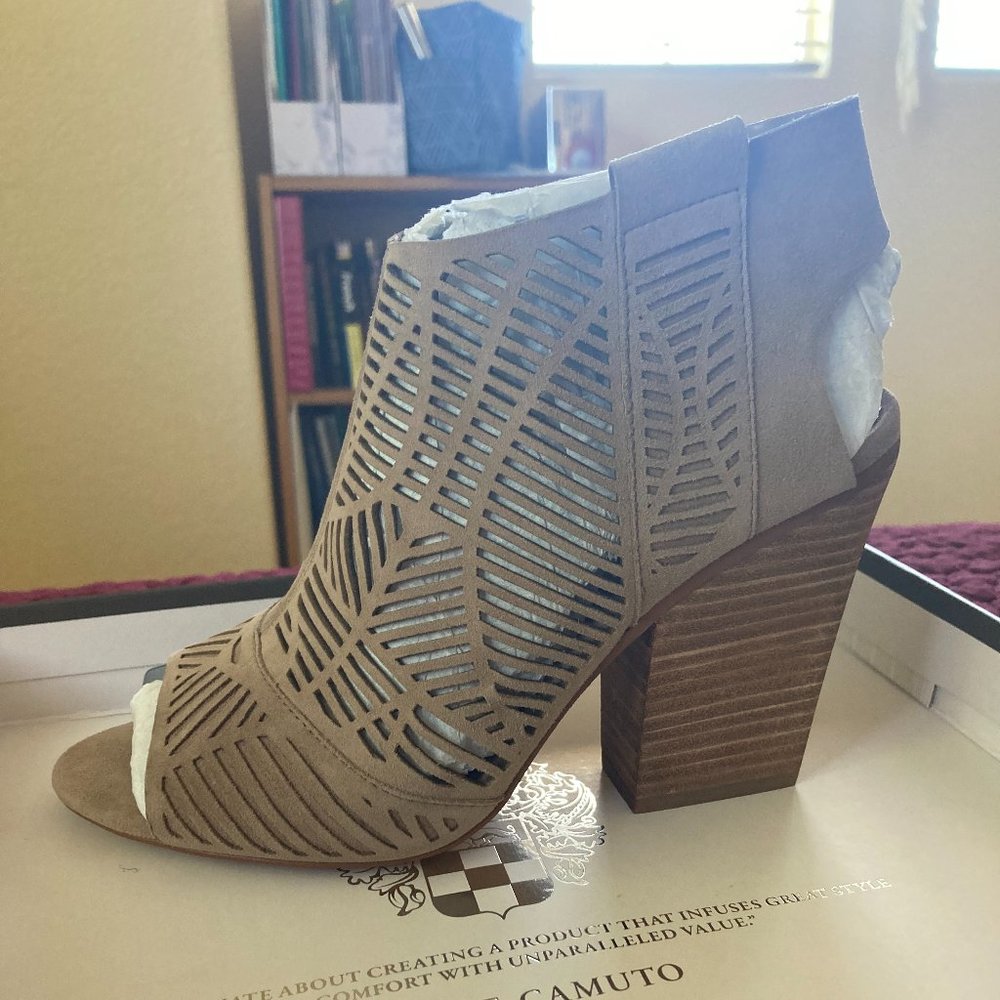 Vince Camuto Kimora Sandal